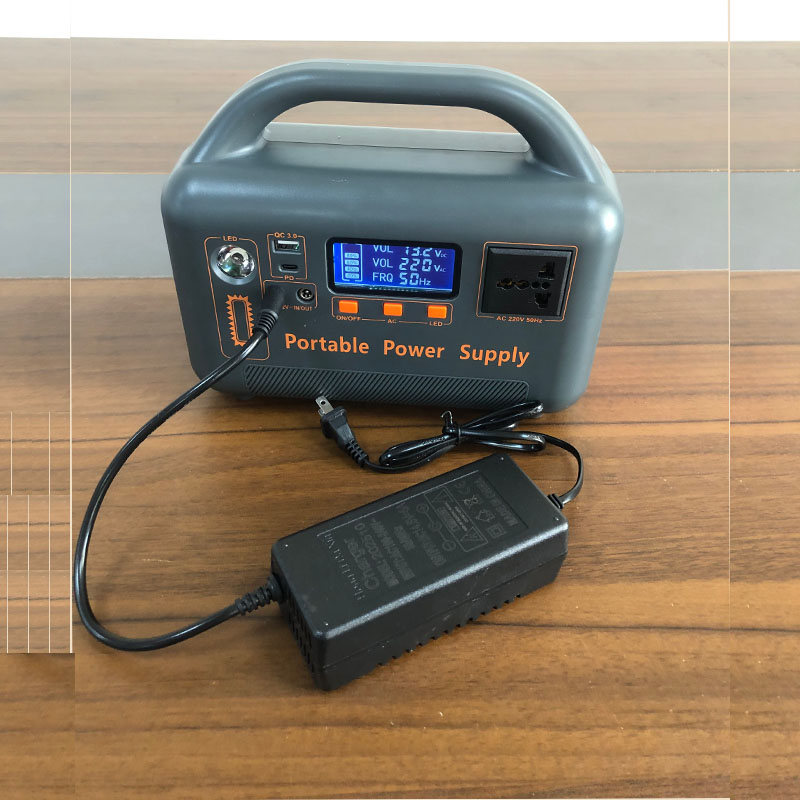 Outdoor Emergency Portable Pow - đánh giá và giá Solar Powered Charger